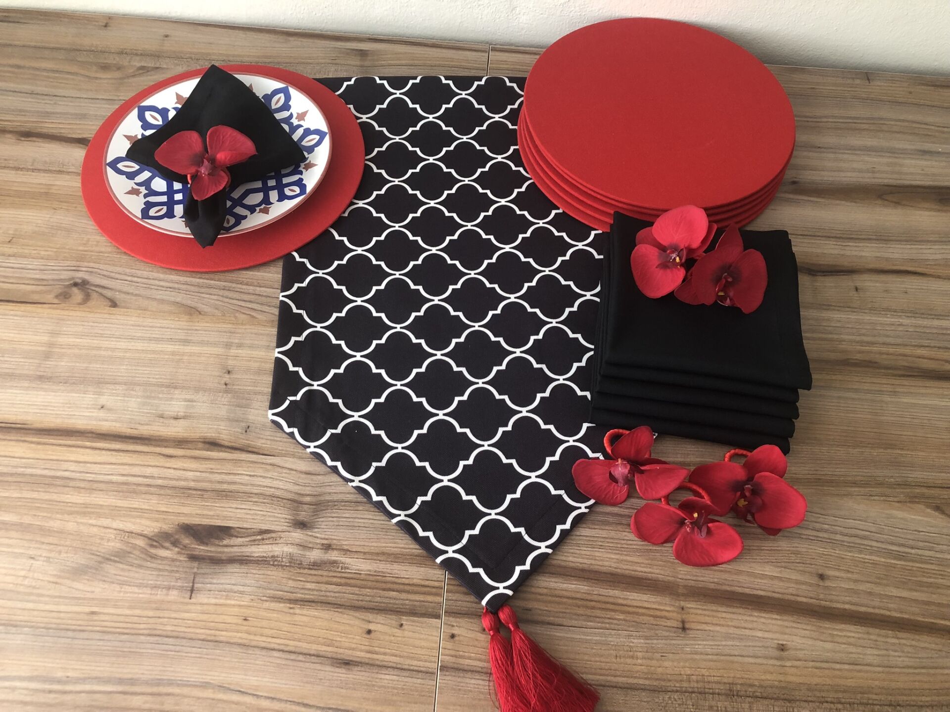 SOFRA SUNUM SETİ SİYAH MOROCCAN DESENLİ TAKIM