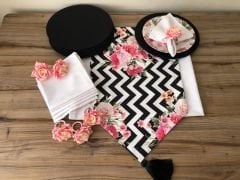 SOFRA SUNUM SETİ ZİGZAG ZEMİN ÜZERİNE GÜL DESENLİ TAKIM