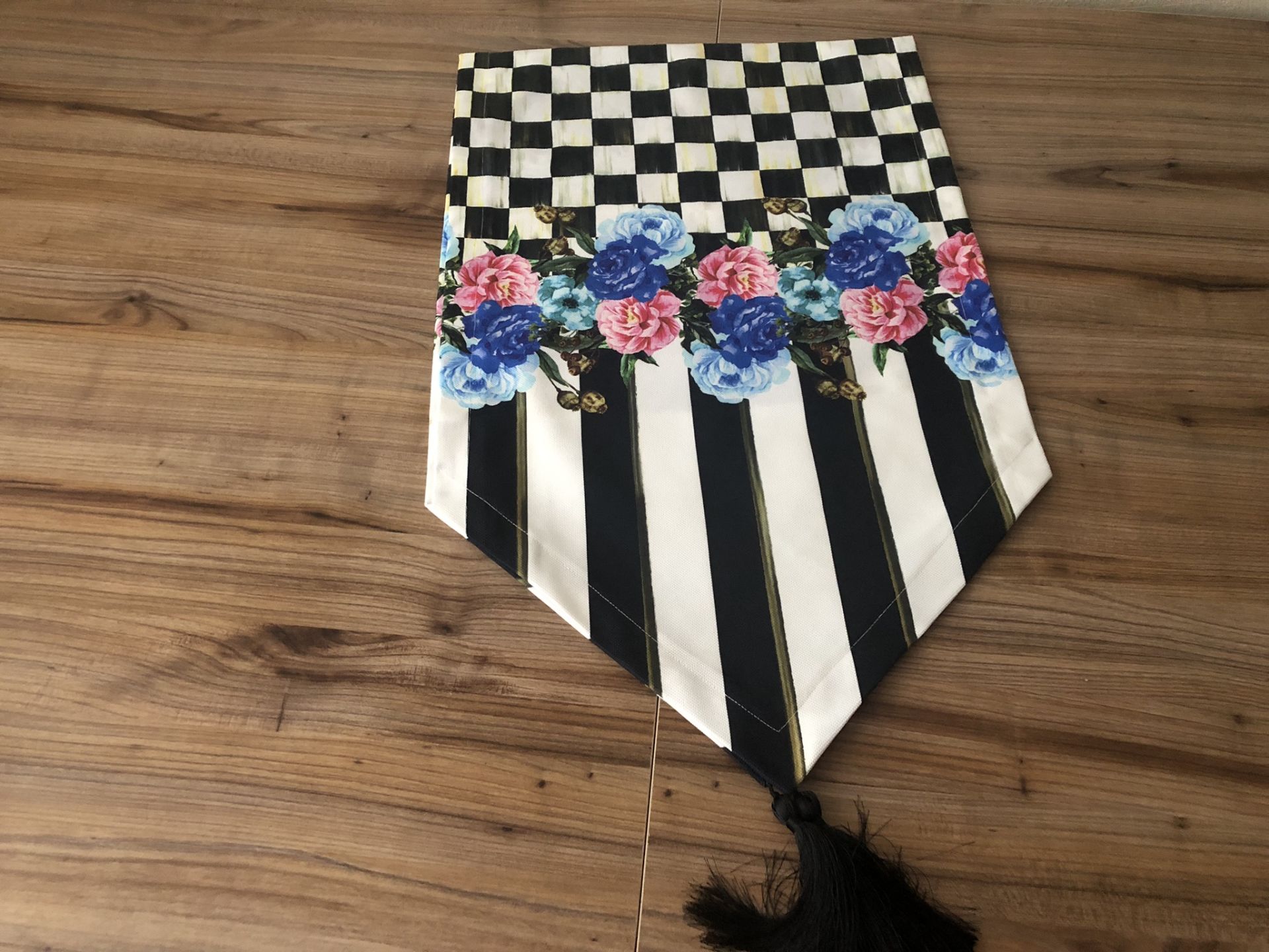 DAMALİ MAVİ GÜL DESENLİ RUNNER