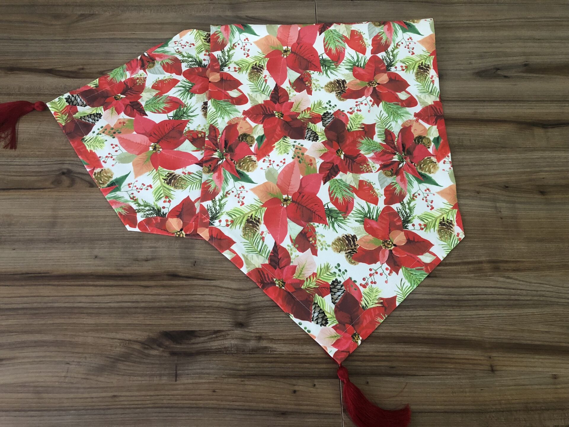 KOZALAKLI ÇİÇEK DESENLİ RUNNER