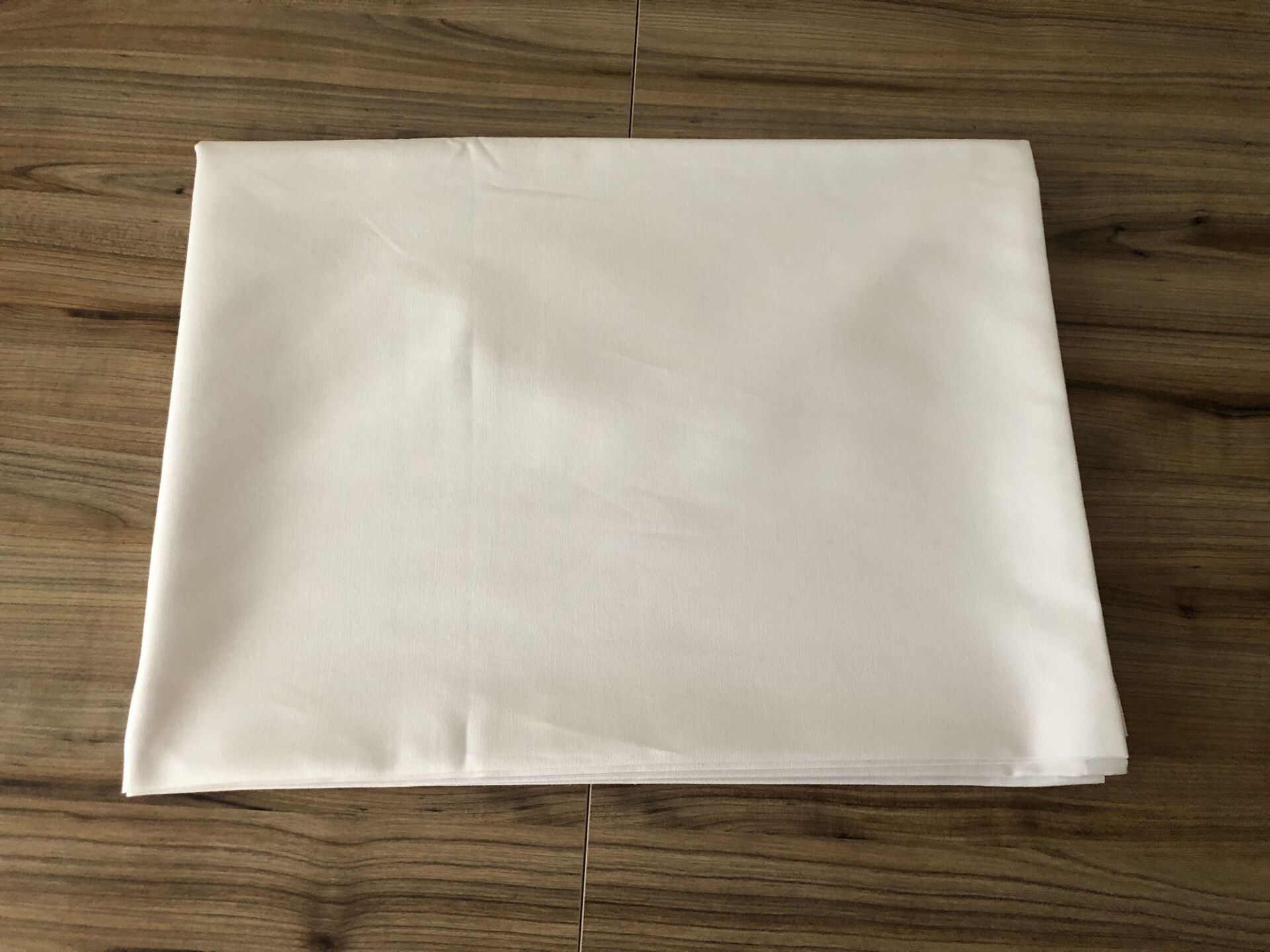 BEYAZ MASA ÖRTÜSÜ (220X160)