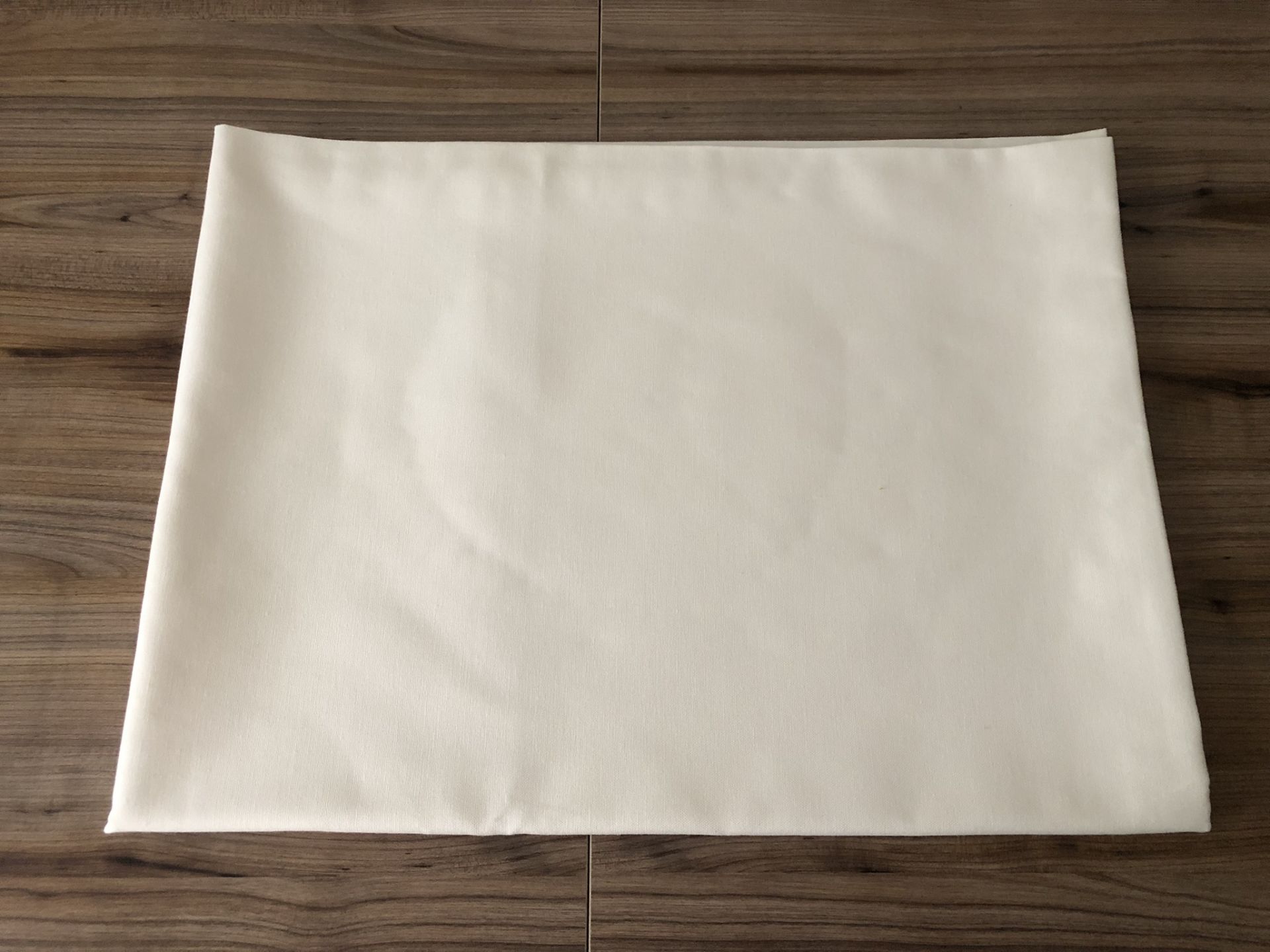 KIRIK BEYAZ MASA ÖRTÜSÜ (220X160)