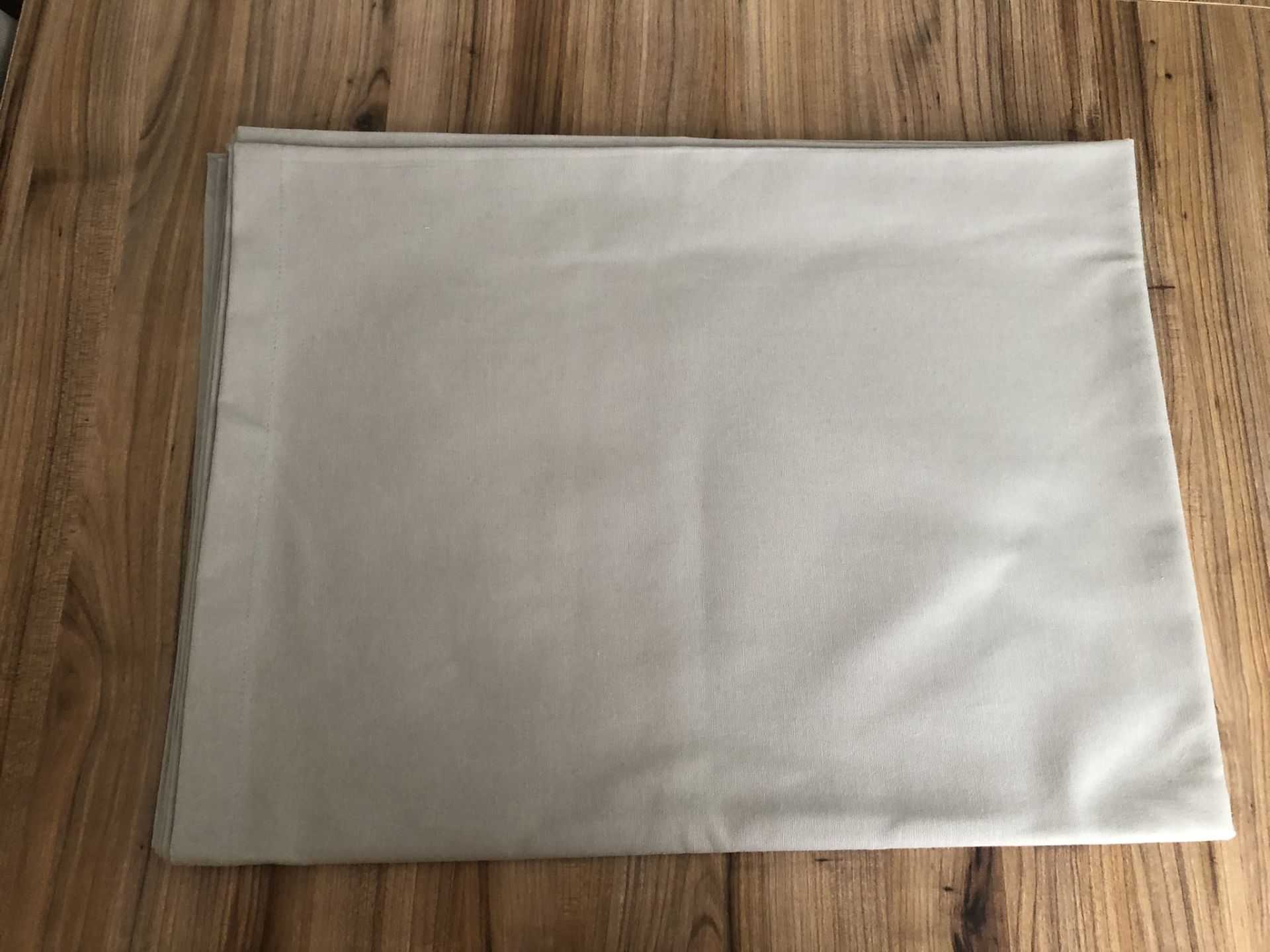 GRİ MASA ÖRTÜSÜ (220X160)