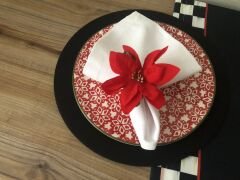 YILBAŞI SOFRA SUNUM SETİ YILBAŞI ÇİÇEĞİ DESENLİ