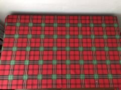 EKOSE DESENLİ MASA ÖRTÜSÜ (220X160 CM)