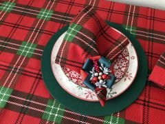 YILBAŞI SOFRA SUNUM EKOSE DESENLİ MASA ÖRTÜSÜ SETİ