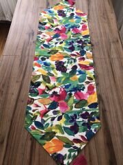 SULUBOYA RENKLİ YAPRAKLAR DESENLİ RUNNER