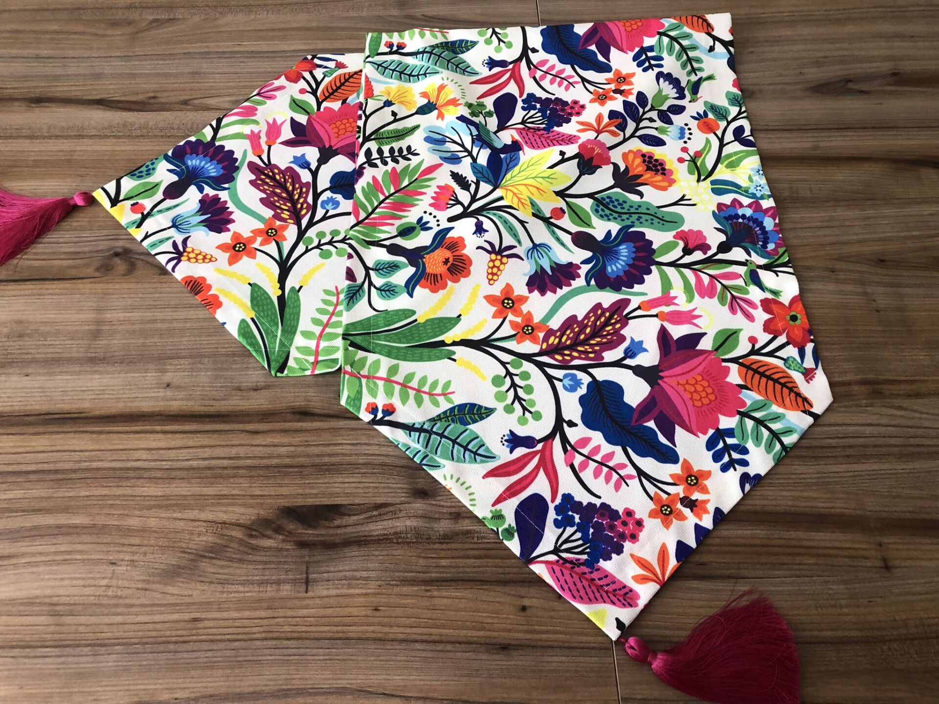 OTANTİK RENKLİ ÇİÇEK DESENLİ RUNNER