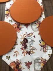 ÇİÇEKLİ BALKABAĞI DESENLİ RUNNER & SUPLA