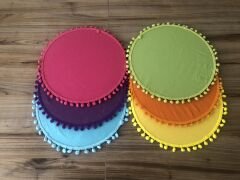 KARIŞIK RENKLİ PONPONLU SUPLA 33 CM  (MDF DAHİL) (6ADET)